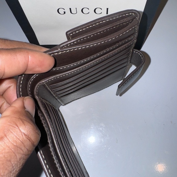 Brand New Gucci Wallet Heart Shaped Logo - Picture 5 of 5